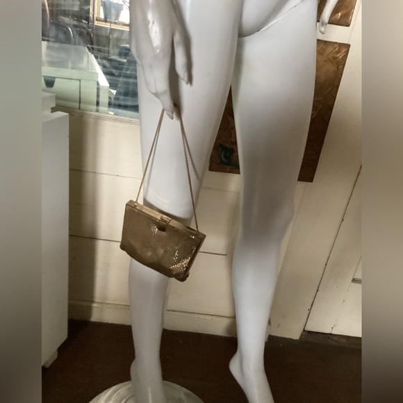 Vintage Whiting & Davis mesh cocktail baguette